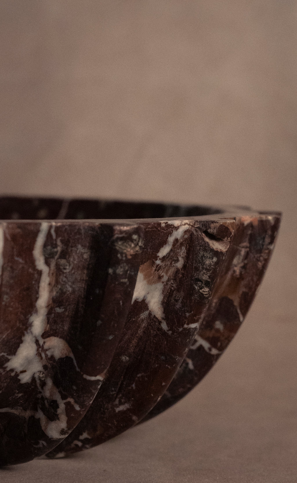 Spiked Edge Bowl - Red Zebra - Marble