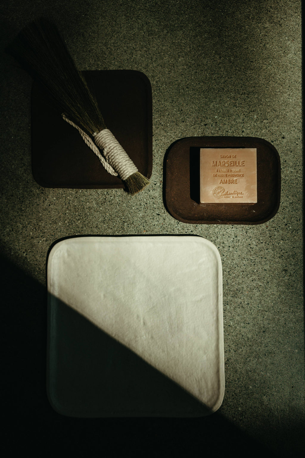 Elemental Square Tray L Rust