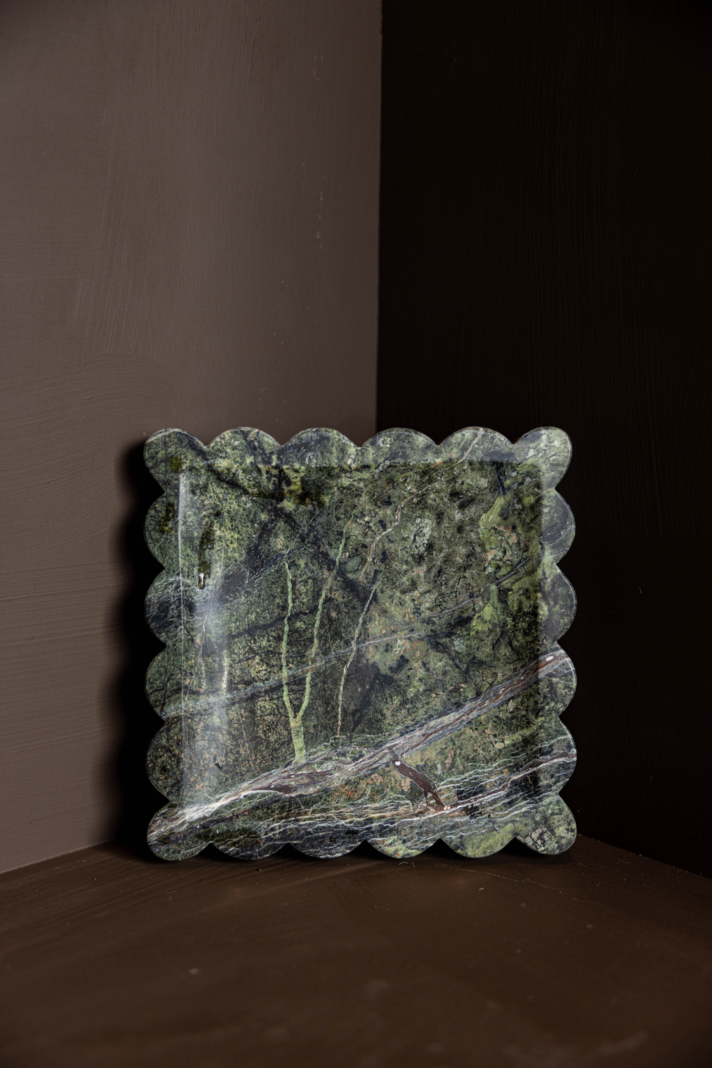 Emerald Scalloped Marble Tray