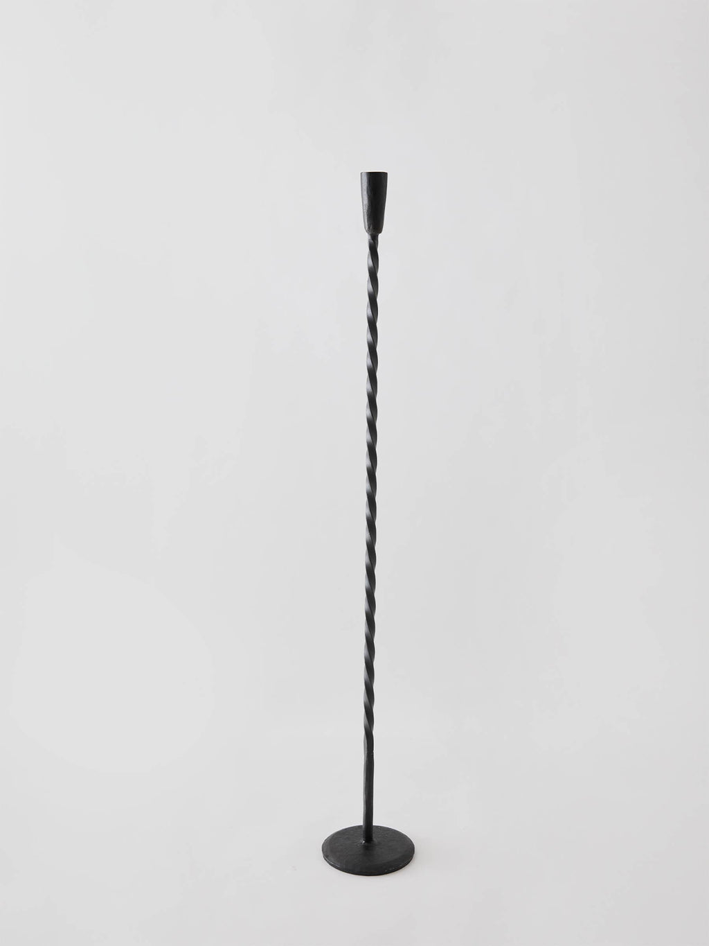 Twist floor candle holder - 31”
