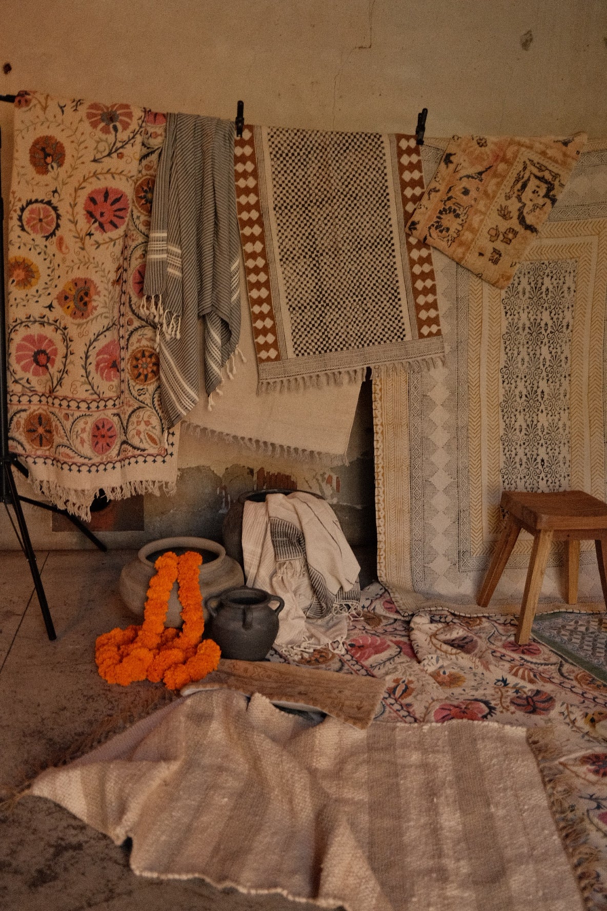 AREA RUGS