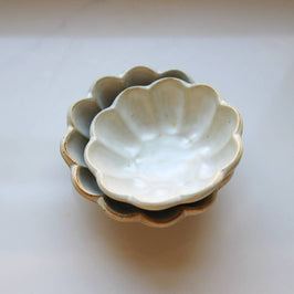Flower Petal Pinch Bowl