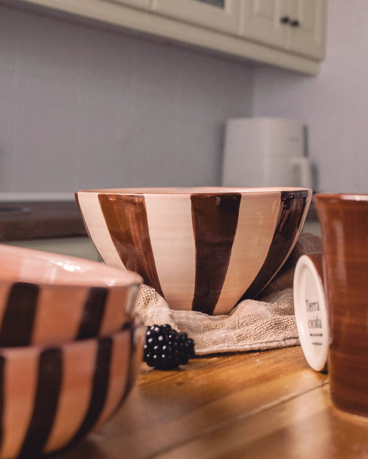 Ceramic salad bowl 1,5l - 21cm/PINK AND CHOCOLATE BROWN