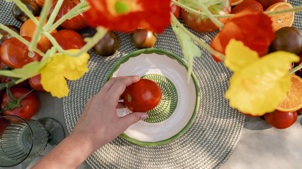 Medium Ceramic Garlic Grater Bowl - Green Roots