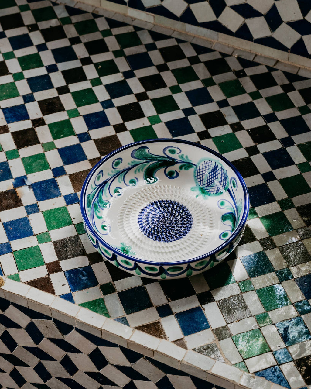 Large Ceramic Garlic Grater Plate - Blue Granada