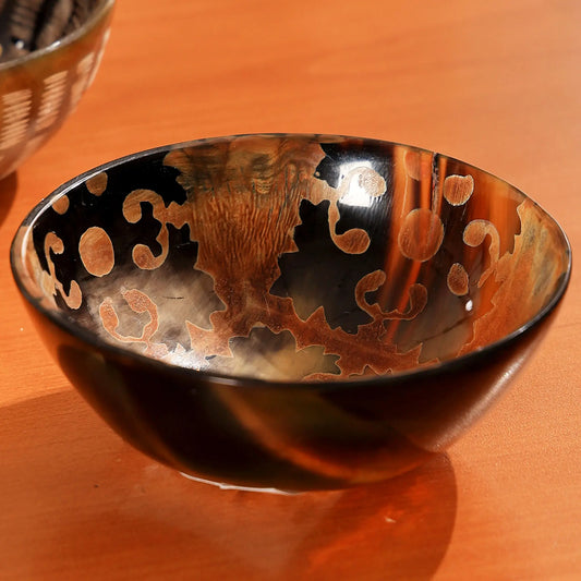 Polished Horn Bowl with Inside Burnt Pattern