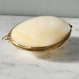 Mini Clam Trinket - Pill Box - Coin Purse