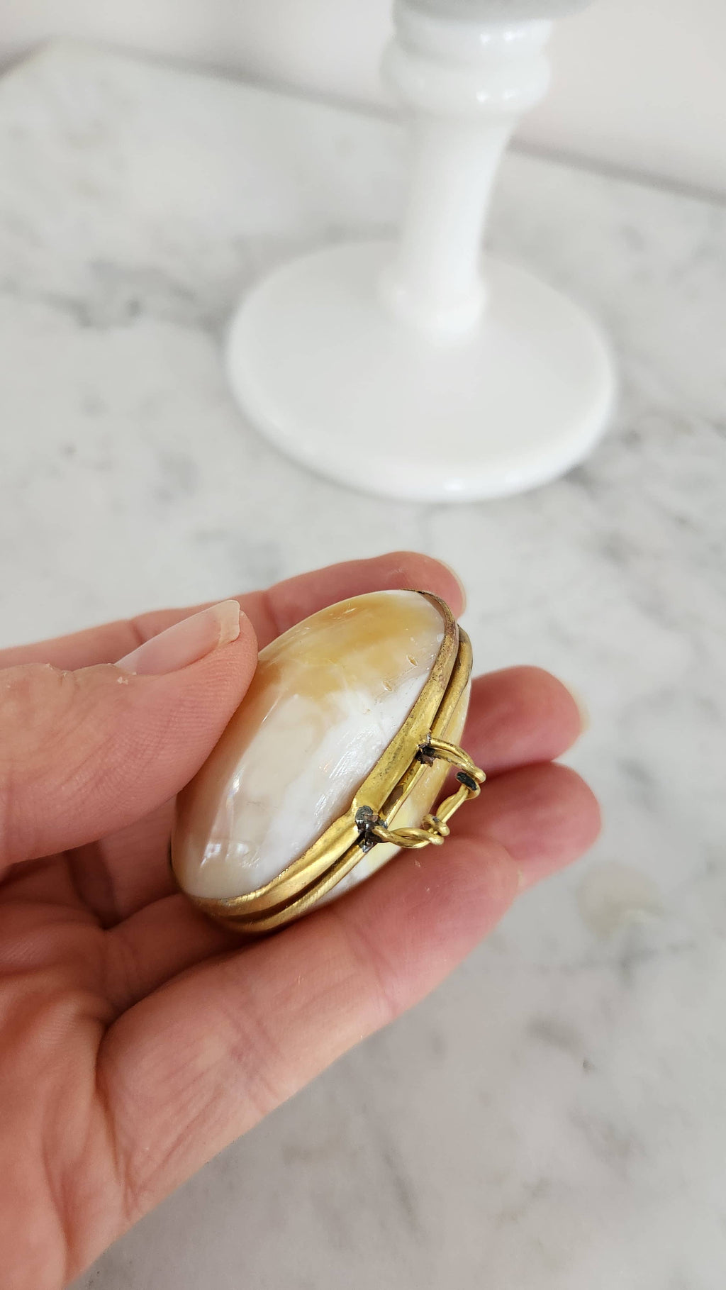 Mini Gold Mother of Pearl Trinket Pill Box, Coin Purse