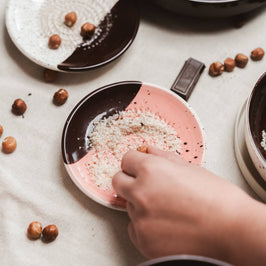 Small Ceramic Garlic Grater Plate - Pink & Chocolate