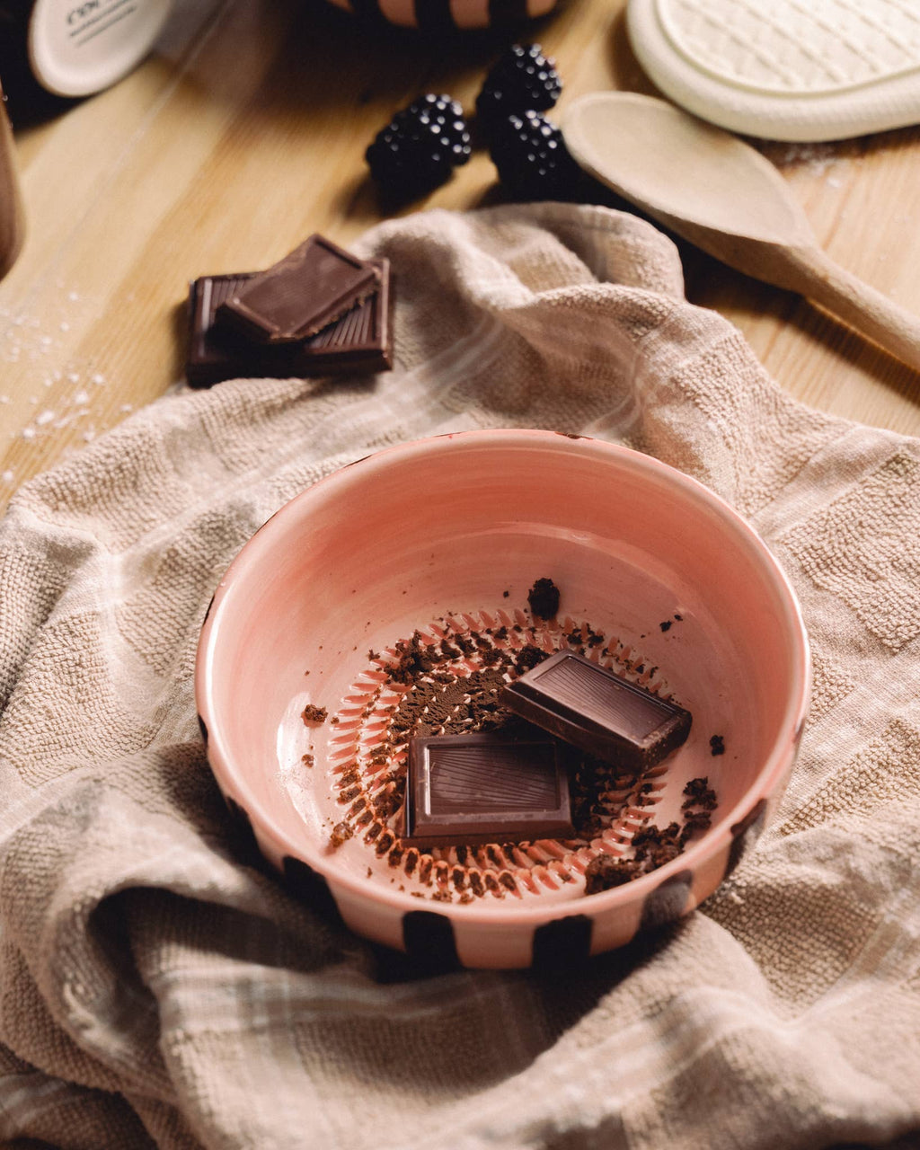 Vintage Pottery Grater Bowl – Pink and Brown / CHOCOLATE