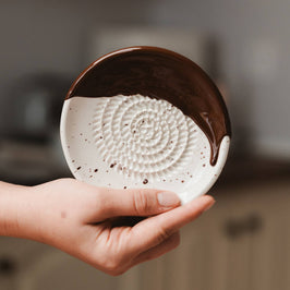 Small Ceramic Grater Plate - Brown