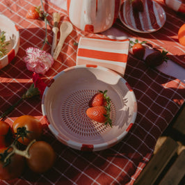 Ceramic Garlic Grater Plate - Medium Pink & Red - Sweetheart