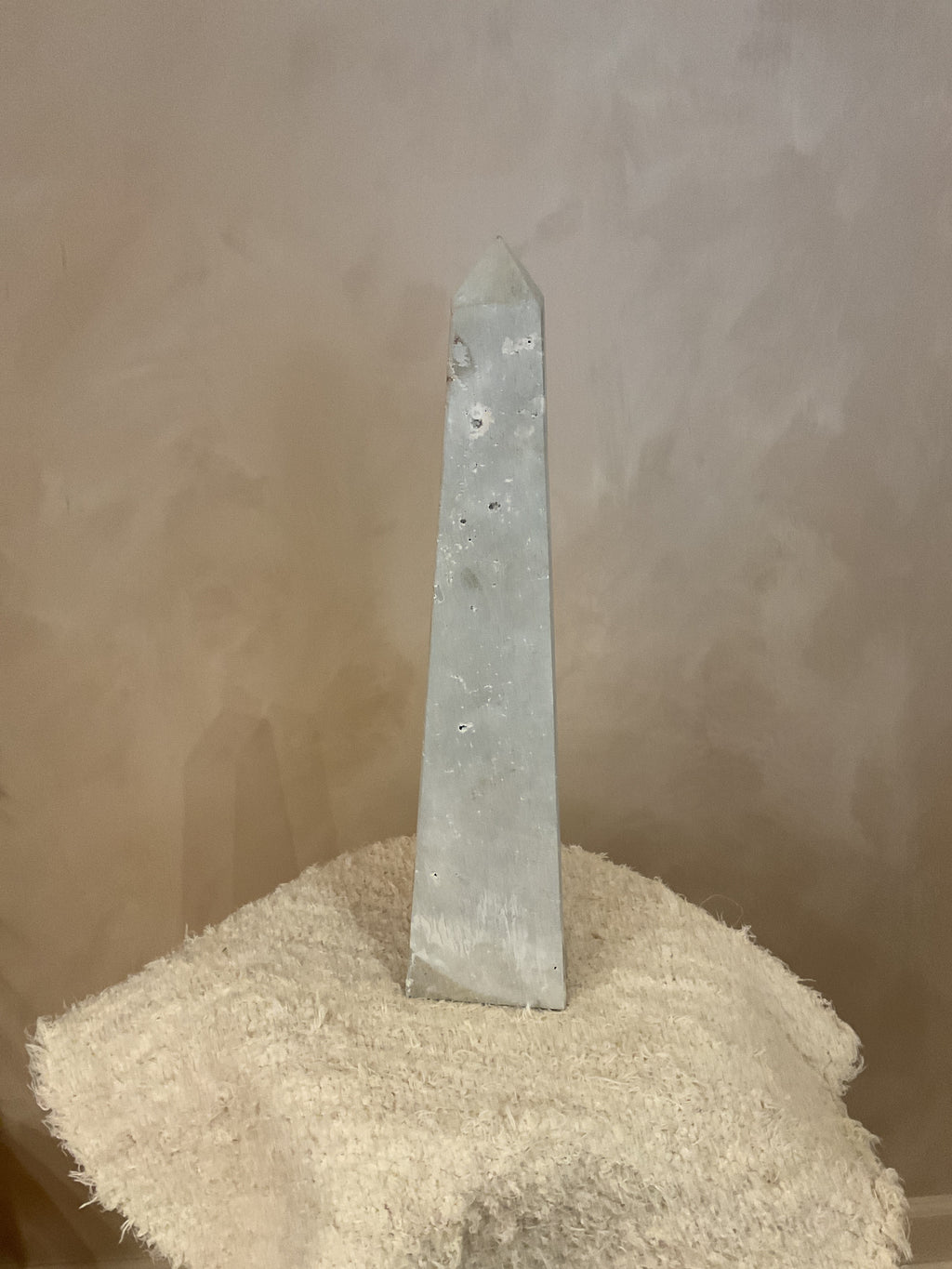OBELISK TRAVERTINE 4X18 - Marigold Market
