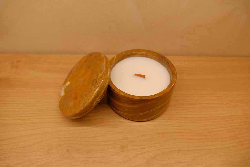 Onyx Candle - Moonlight - 7oz