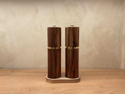 Salt and Pepper Mill with tray - Set of 3