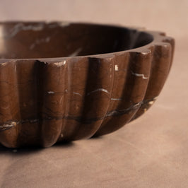 Signature Pleated Bowl - Chocolate Marble - texture detail