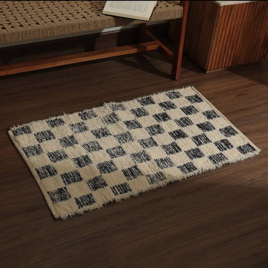 Checker Scatter Rugs 24" X 36"- Black