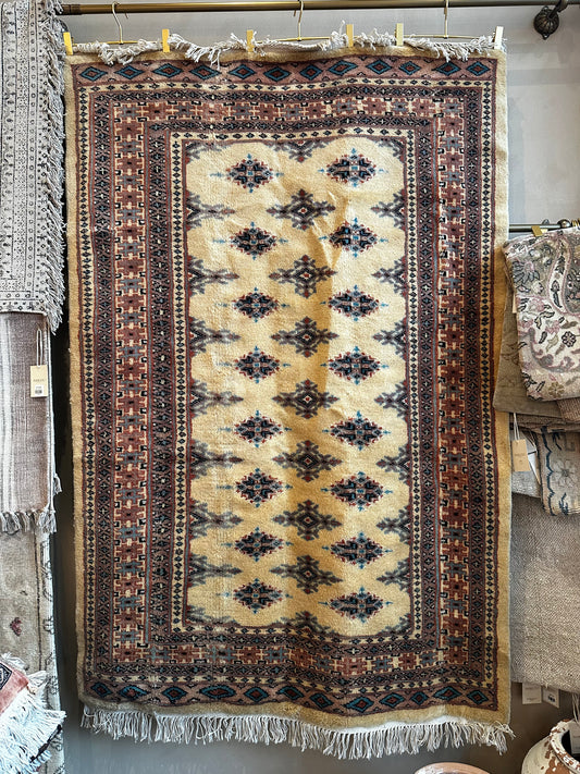Silk Rug - Tapestry - 3.5' x 5' - 016