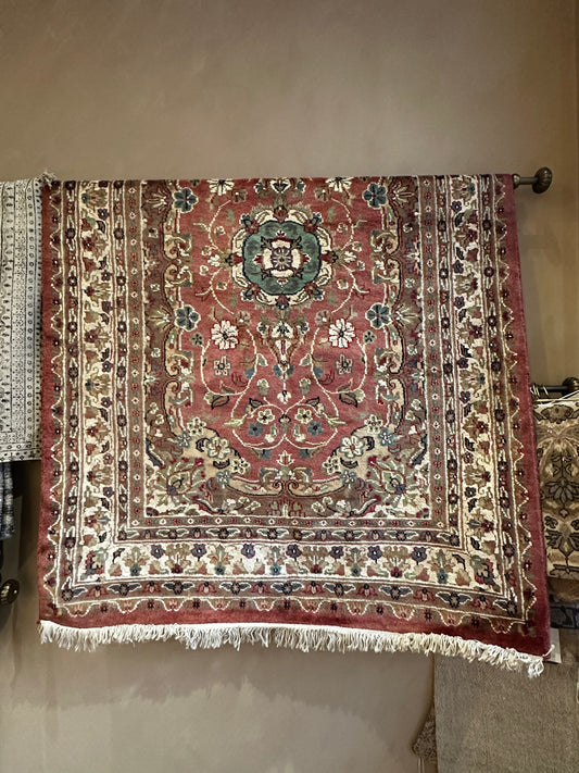Silk Rug - Tapestry - 4' x 6' - 010