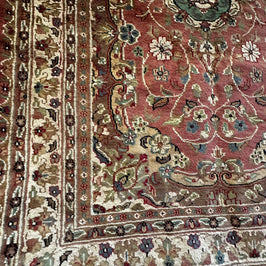 Silk Rug - Tapestry - 4' x 6' - 010