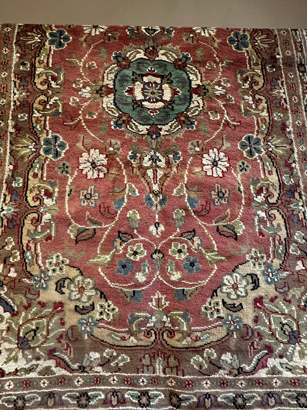 Silk Rug - Tapestry - 4' x 6' - 010