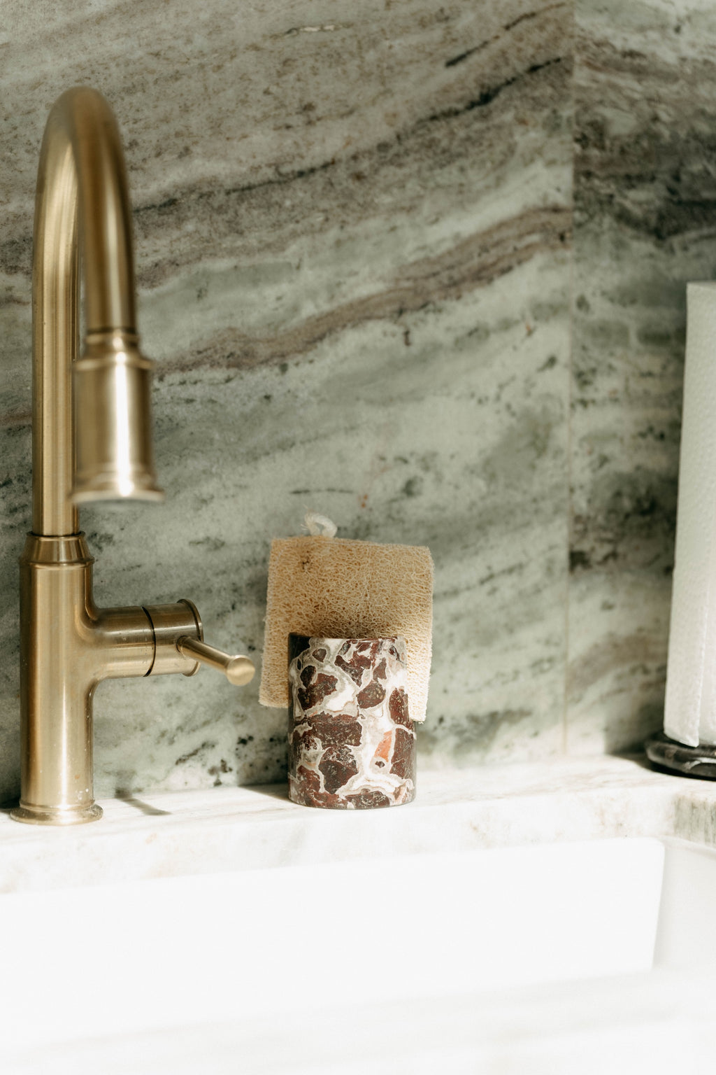 Red Marble Sponge Holder