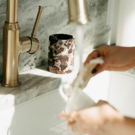 Red Marble Sponge Holder