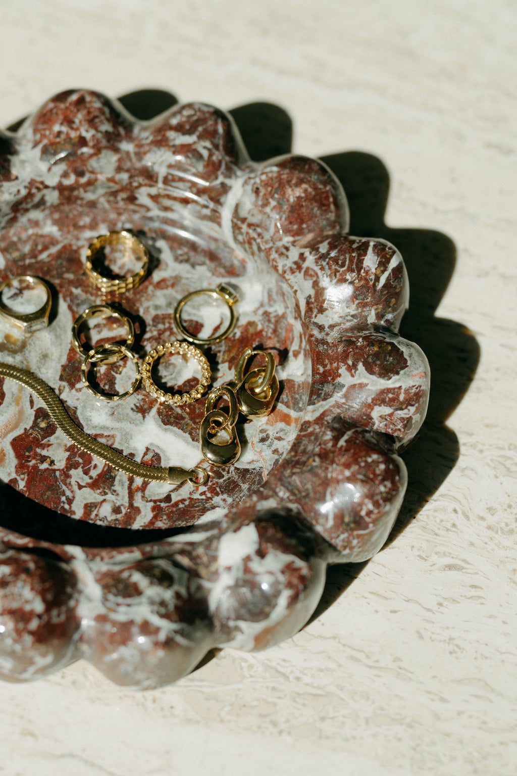 Red Marble Bubble Tray - Shown in a real-life setting