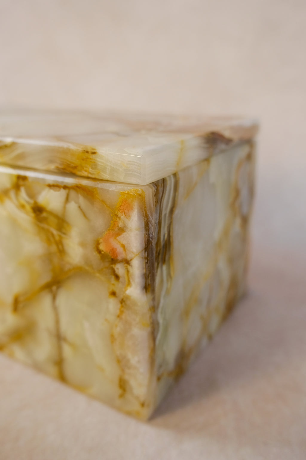 Onyx Storage Box - Side view