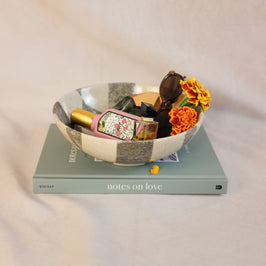 Classic Checkered Bowl - Large