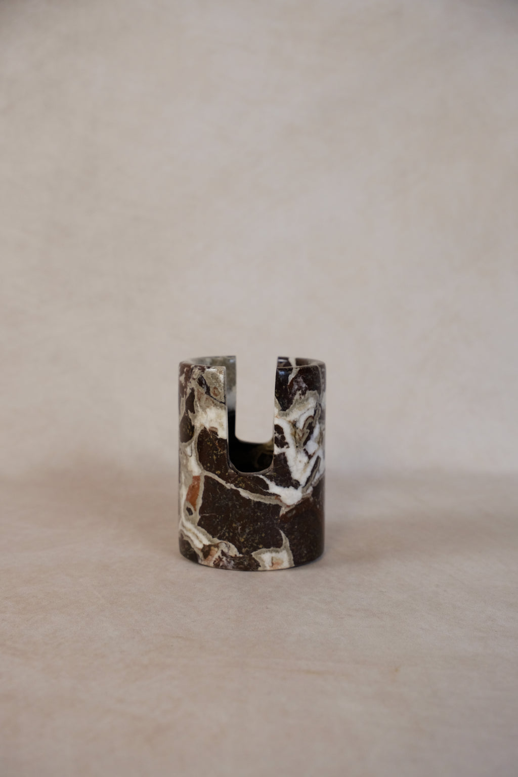 Red Marble Sponge Holder - Front view