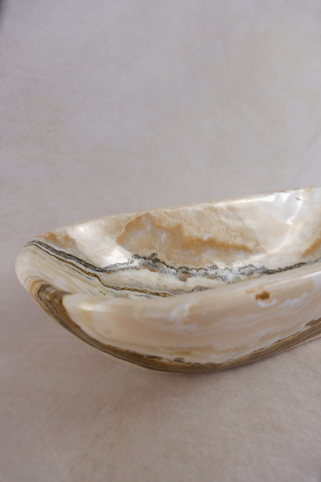Oval Brown Marble Bowl - premium material detail