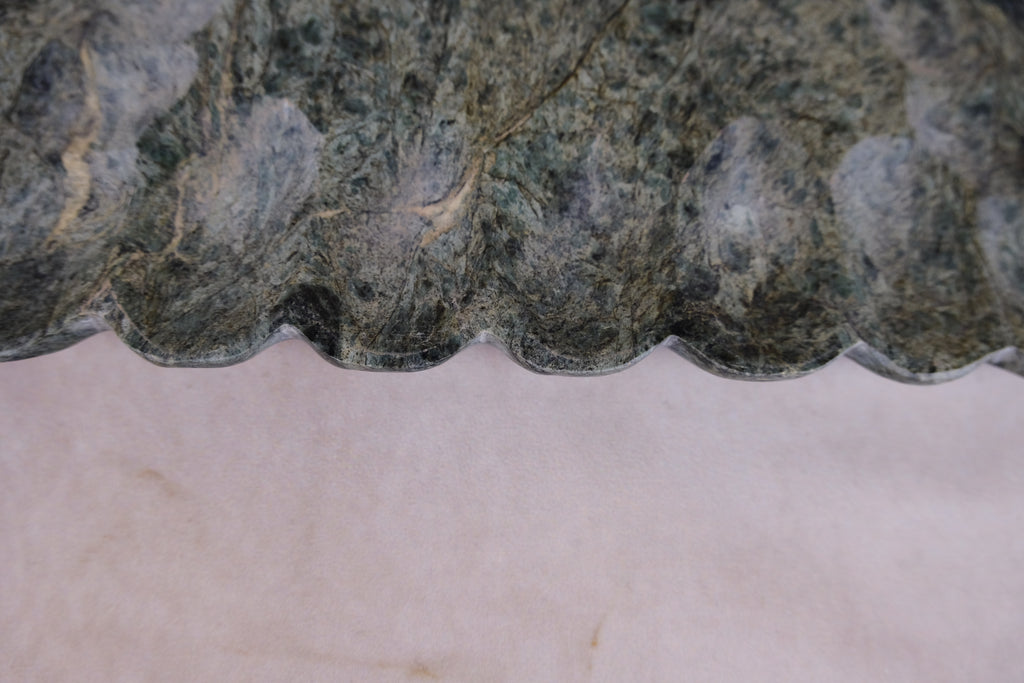 Green Marble Pebbled Edge Tray - texture detail