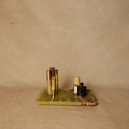 Onyx Pebbled Edge Tray - Lifestyle display