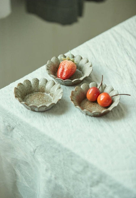 Scallop Ceramic Stoneware Pot
