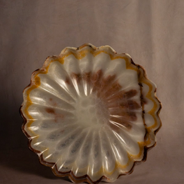 Heirloom Scalloped Tray - Onyx