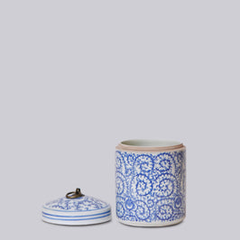 Blue and White Porcelain Scrolling Peony Storage Jar