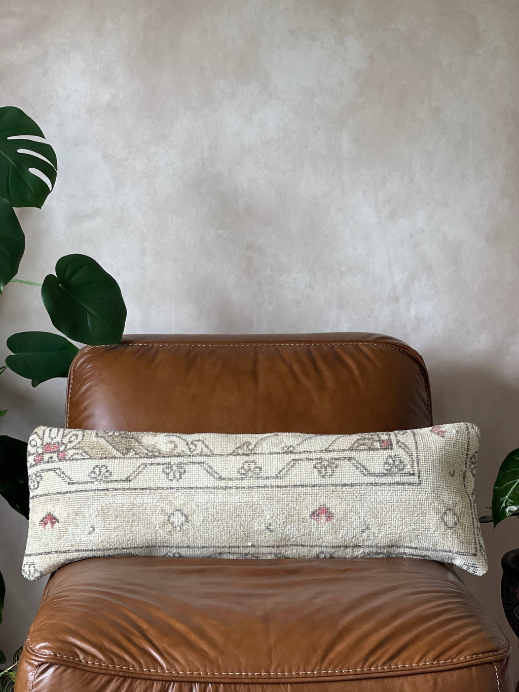 Kumru | 12 x 35
Turkish Lumbar Pillow Cover