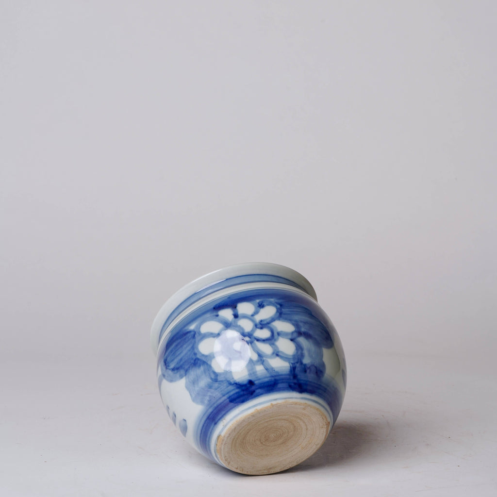 Hand Painted Floral Blue and White Porcelain Small Pot