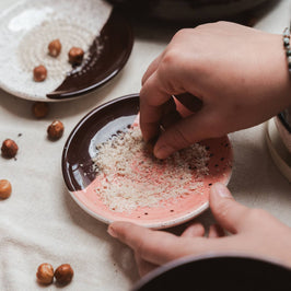 Small Ceramic Garlic Grater Plate - Pink & Chocolate