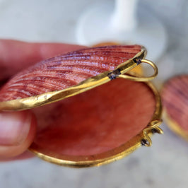 Noble Pectin Trinket Pill Box, Coin Purse