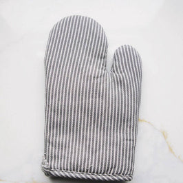 Simple Stripe Oven Mitt