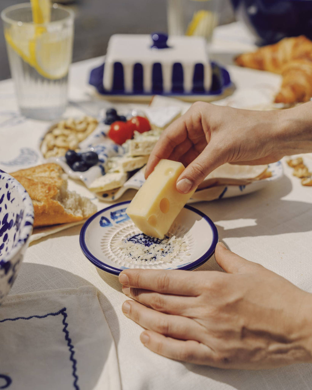 Small Ceramic Garlic Grater Plate - Blue & White Tuna