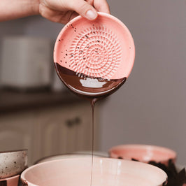 Small Ceramic Garlic Grater Plate - Pink & Chocolate