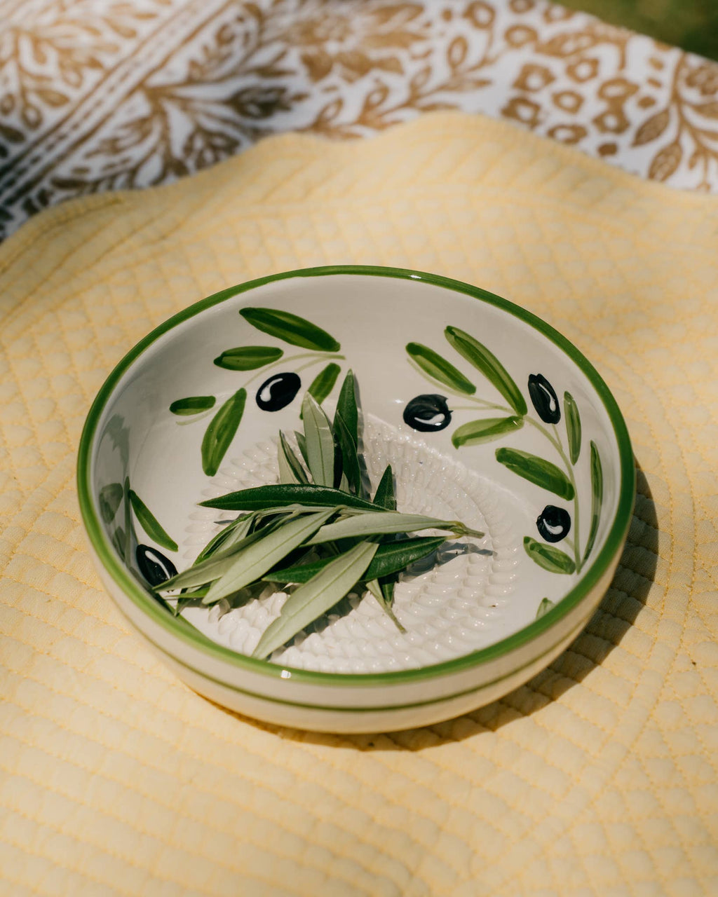 Ceramic Garlic Grater Plate - Medium Green - Olive