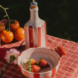 Ceramic Garlic Grater Plate - Medium Pink & Red - Sweetheart